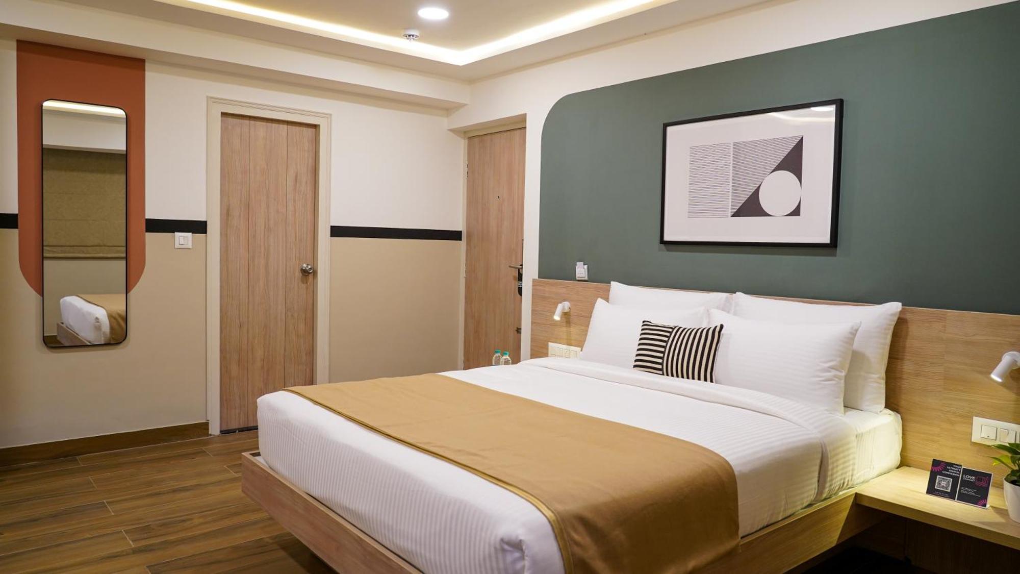 Olive Hotel Millers Road By Embassy Group Bangalore Esterno foto