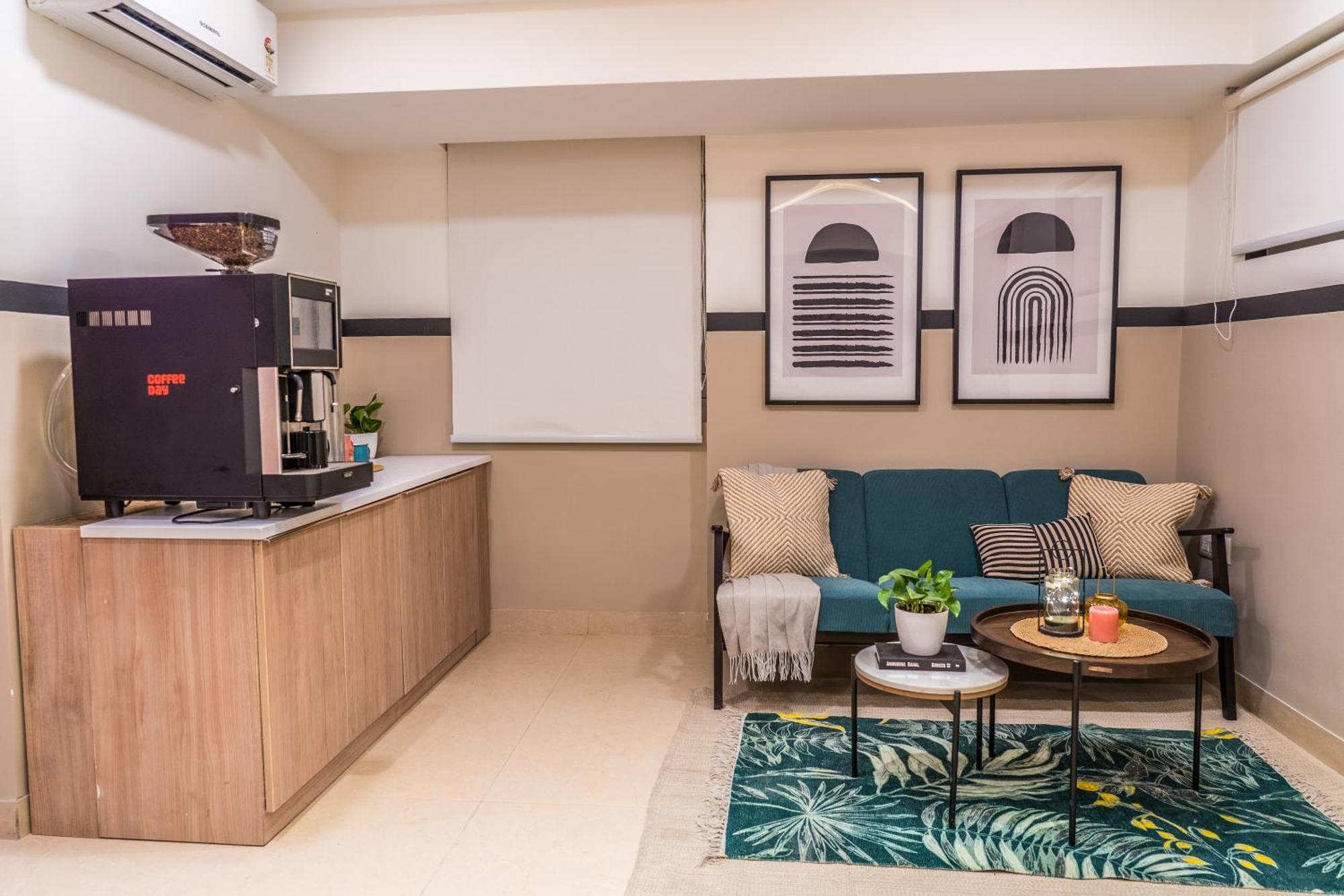 Olive Hotel Millers Road By Embassy Group Bangalore Esterno foto